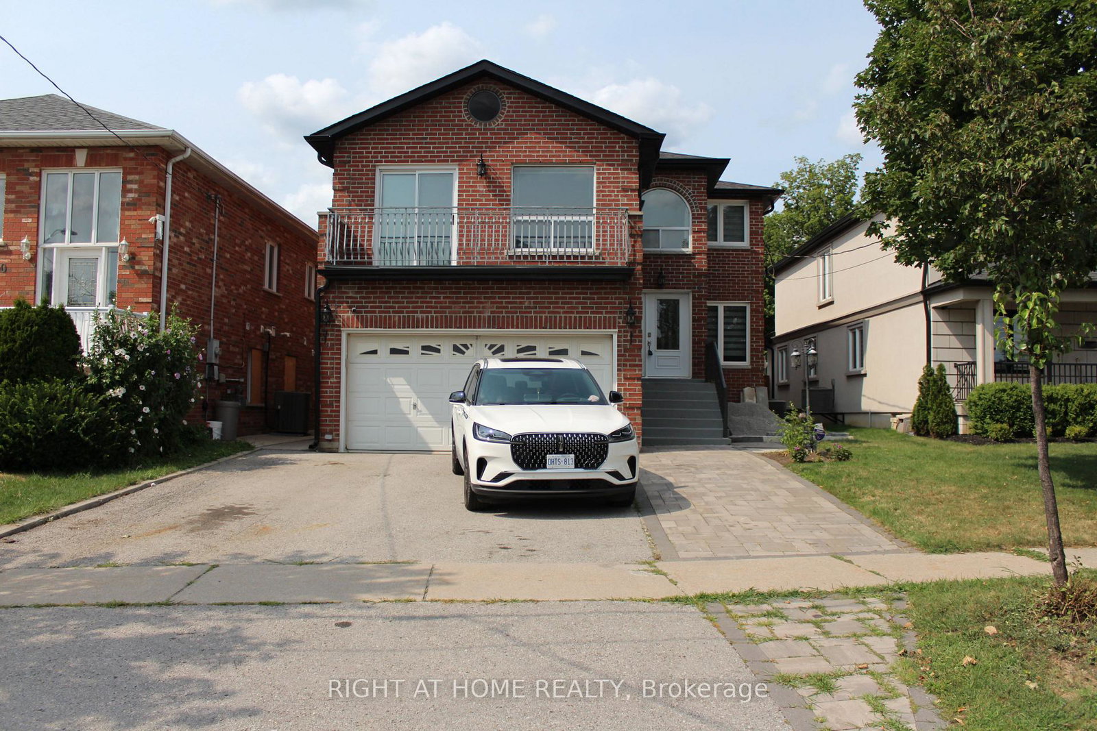 36-n-ellerby-square-n-vaughan-ontario-n13702122