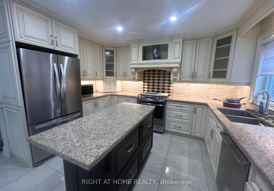 36-n-ellerby-square-n-vaughan-ontario-n13702122