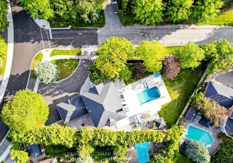 8-beaufort-hills-road-richmond-hill-ontario-n13702188