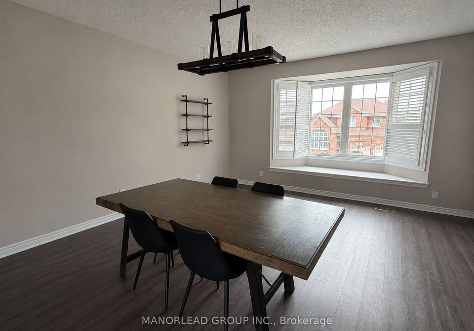 195-alfred-smith-way-newmarket-ontario-n13702346