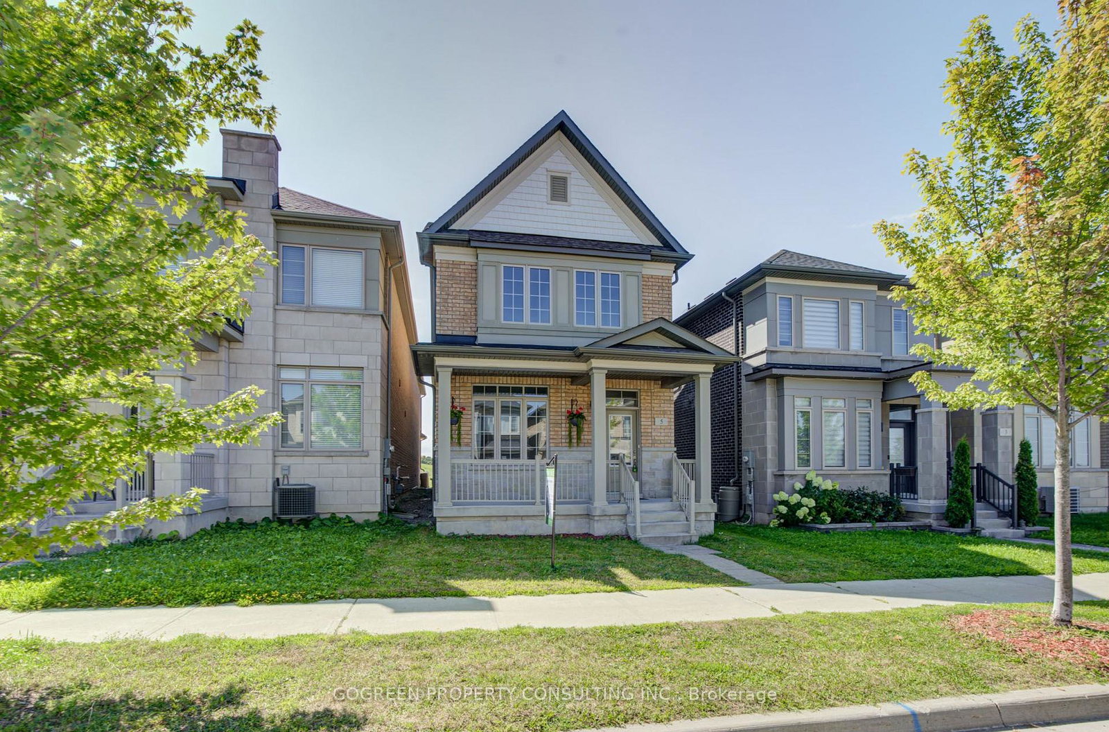 5-applegate-drive-east-gwillimbury-ontario-n13702570