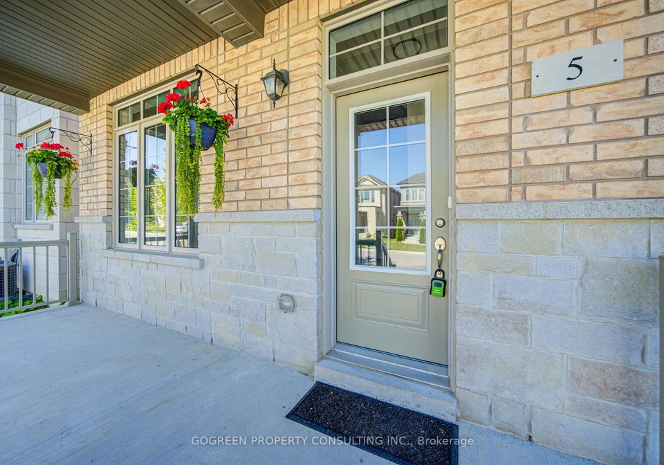 5-applegate-drive-east-gwillimbury-ontario-n13702570