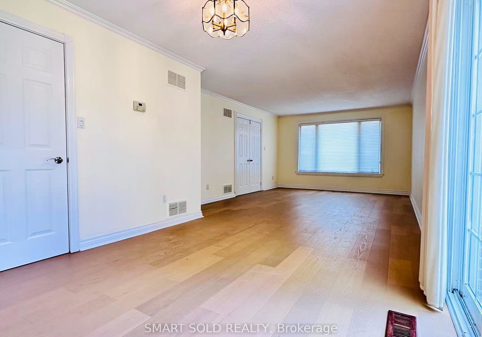 22-hemingway-crescent-markham-ontario-n13702846