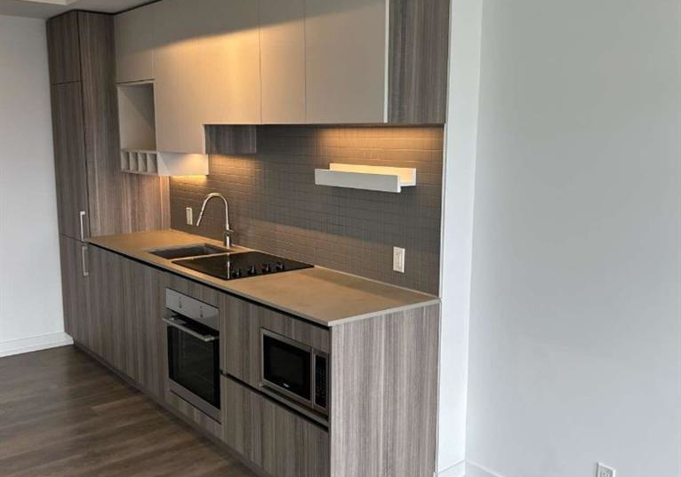 898-portage-parkway-vaughan-ontario-n13702880