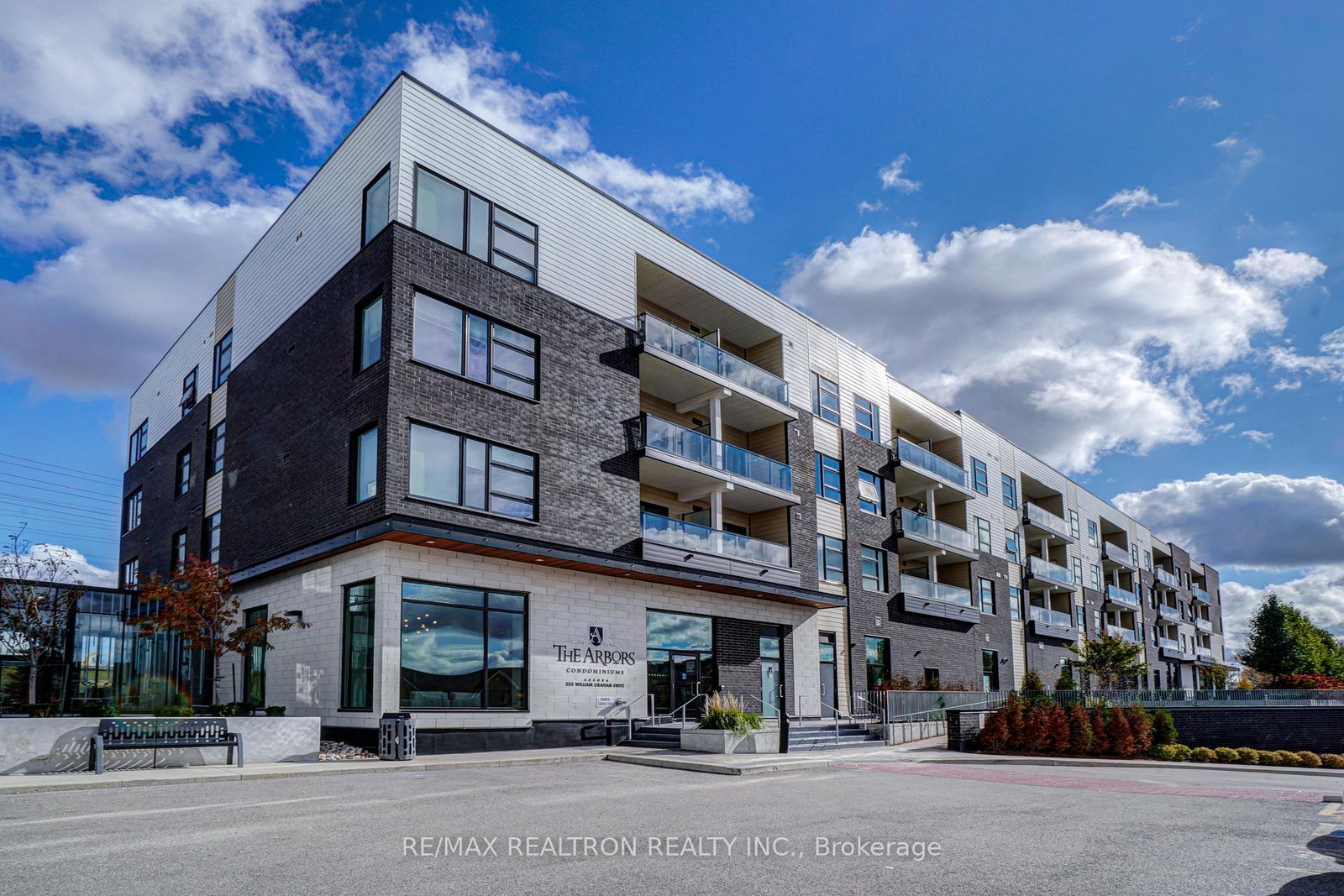 555-william-graham-drive-aurora-ontario-n13702888