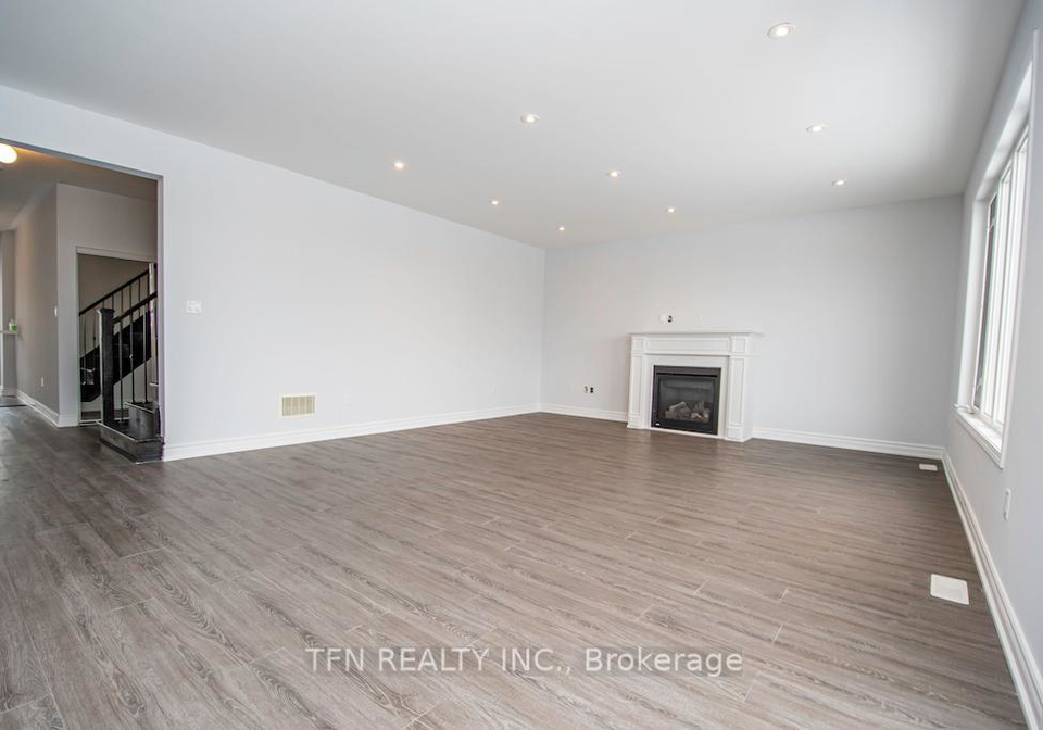24-don-hadden-crescent-brock-ontario-n13702960