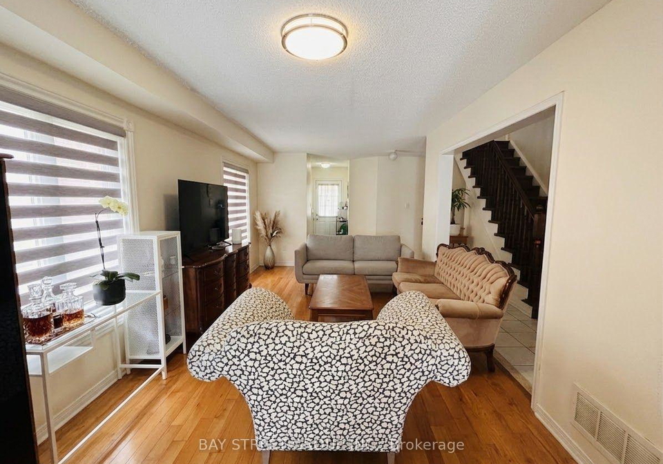 53-tara-crescent-markham-ontario-n13703066