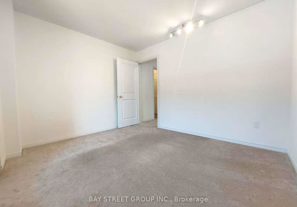 59-william-f-bell-parkway-richmond-hill-ontario-n13703286