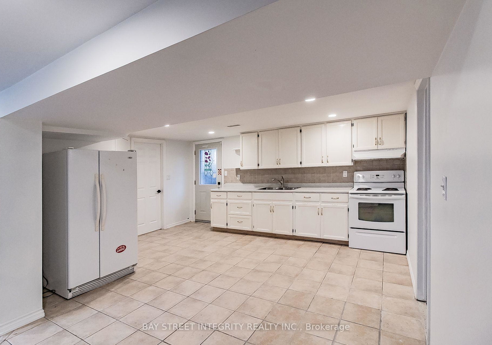 basement-448-fernleigh-circle-s-richmond-hill-ontario-n13703442