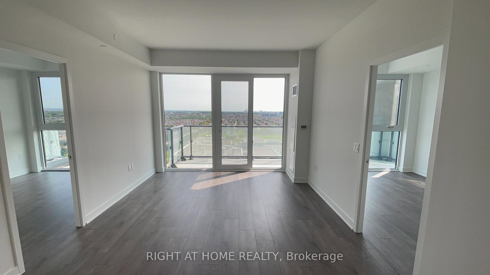 105-oneida-crescent-richmond-hill-ontario-n13704142