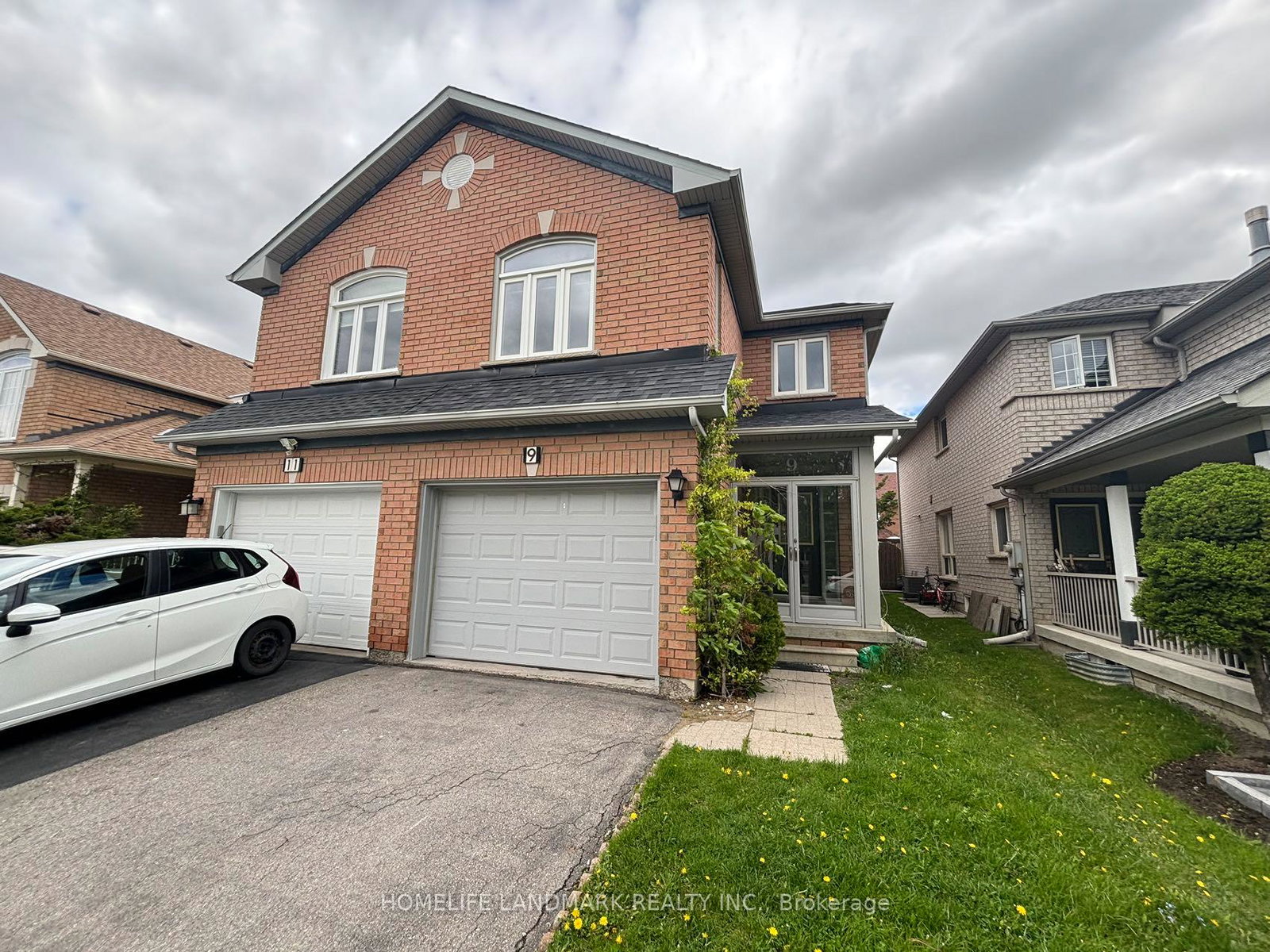9-baltic-street-richmond-hill-ontario-n13704376