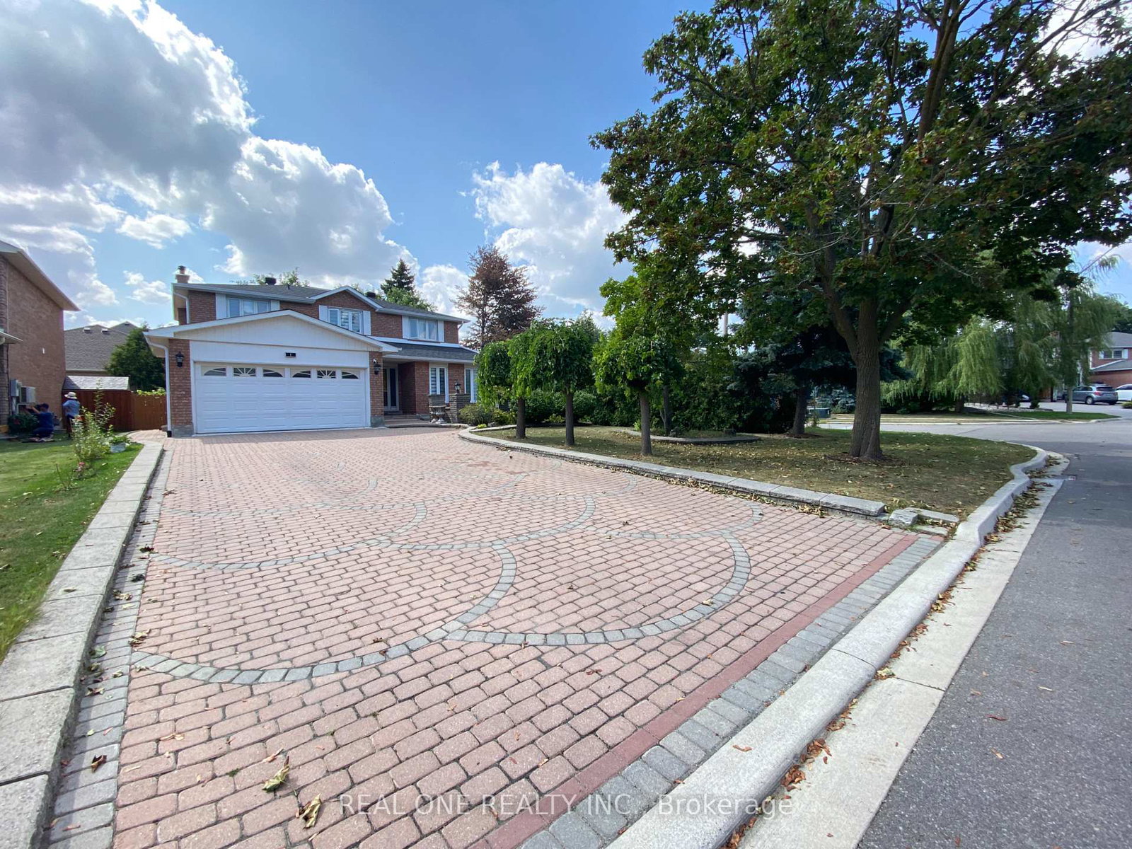 1-addison-street-richmond-hill-ontario-n13705084