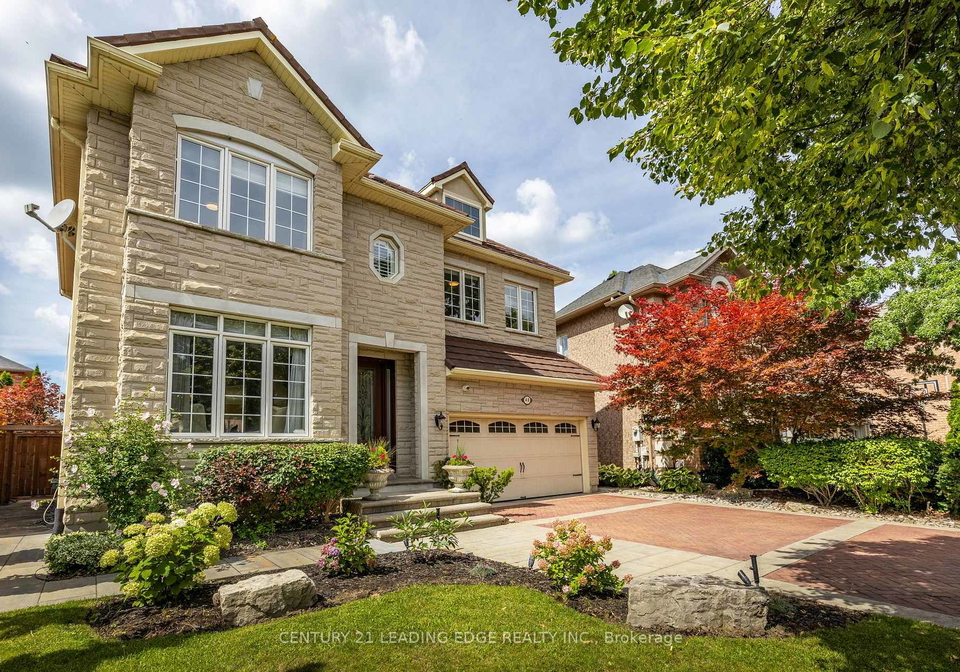 40-arista-gate-vaughan-ontario-n13705724