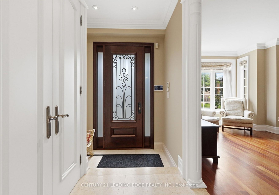 40-arista-gate-vaughan-ontario-n13705724