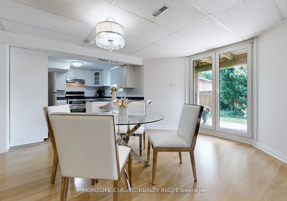 267-savage-road-newmarket-ontario-n13705740