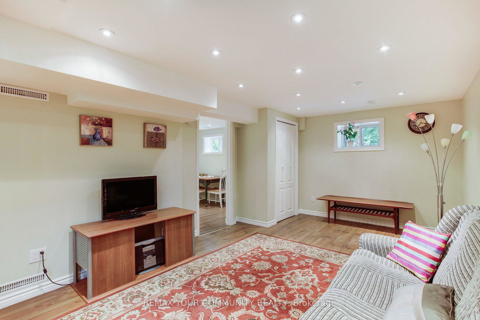 8-plaisance-road-richmond-hill-ontario-n13705748