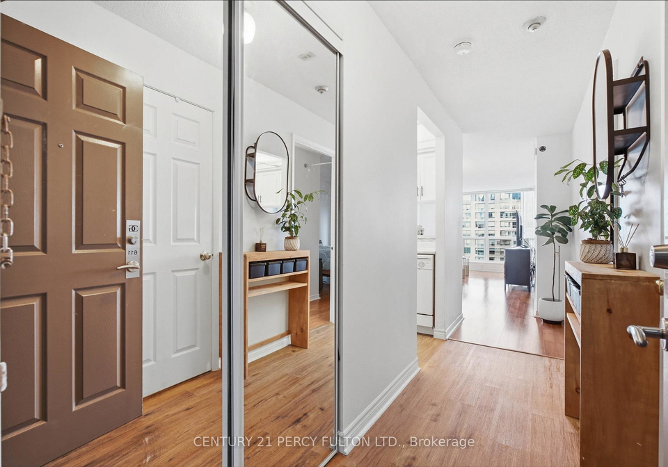 309-major-mackenzie-avenue-richmond-hill-ontario-n13705792