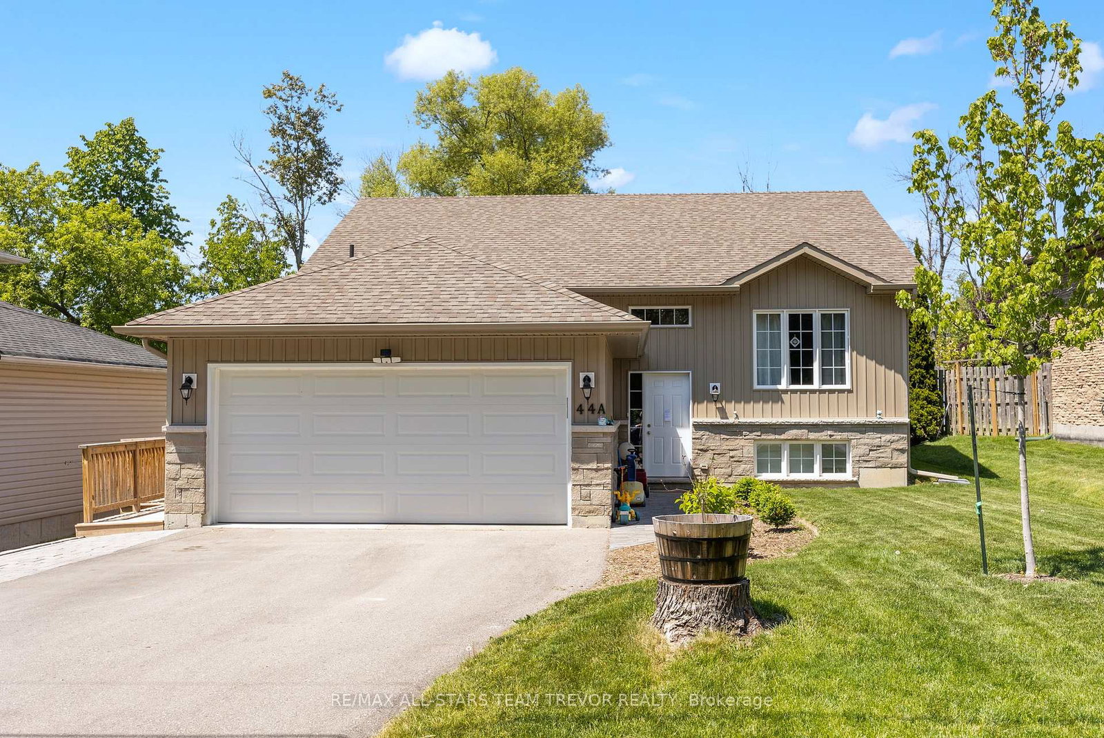 44a-evelyn-avenue-georgina-ontario-n13705958