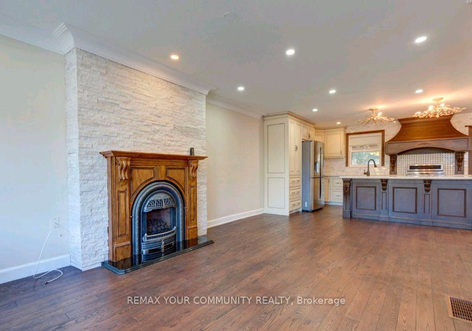 372-dixon-boulevard-newmarket-ontario-n13706536