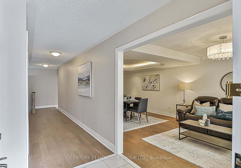 310-chambers-crescent-newmarket-ontario-n13706642