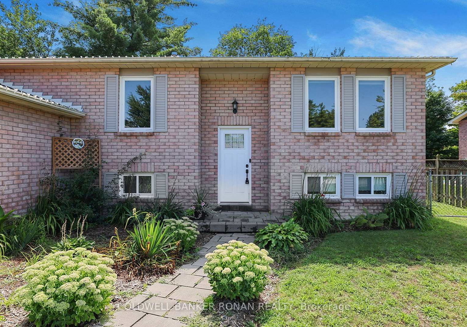 8-mccarthy-crescent-essa-ontario-n13706988