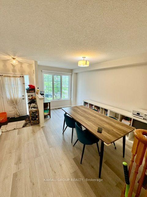 300-flagstone-way-newmarket-ontario-n13707648