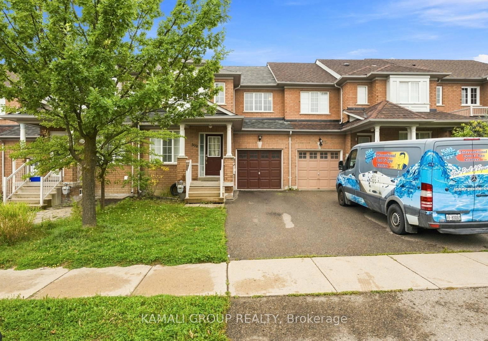 300-flagstone-way-newmarket-ontario-n13707648
