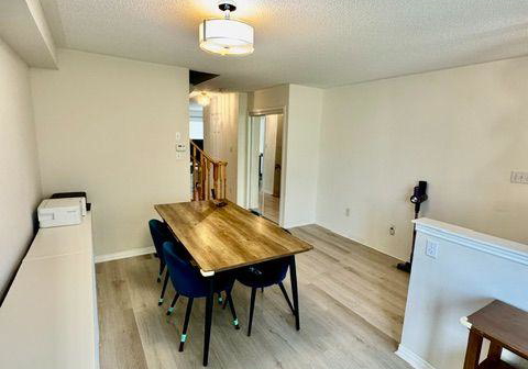 300-flagstone-way-newmarket-ontario-n13707648