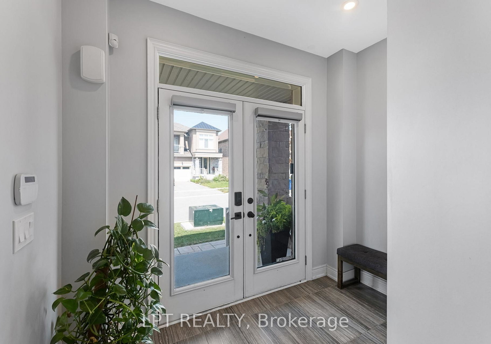 33-mondial-crescent-east-gwillimbury-ontario-n13708024