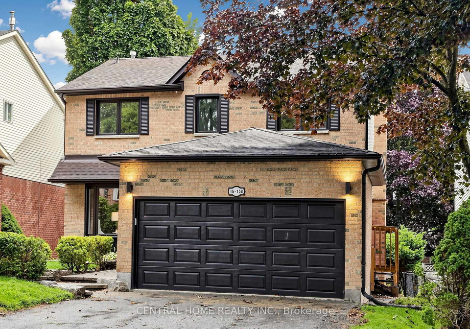 15-closs-square-aurora-ontario-n13708728