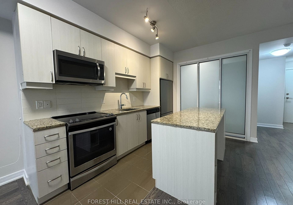 9201-yonge-street-richmond-hill-ontario-n13709482