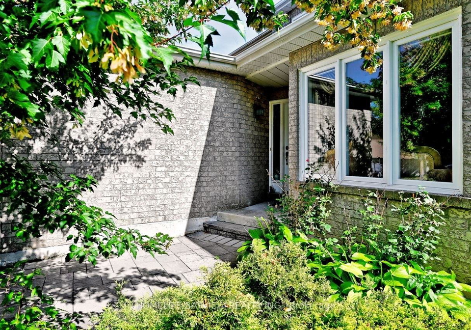 15-el-dorado-street-richmond-hill-ontario-n13709796
