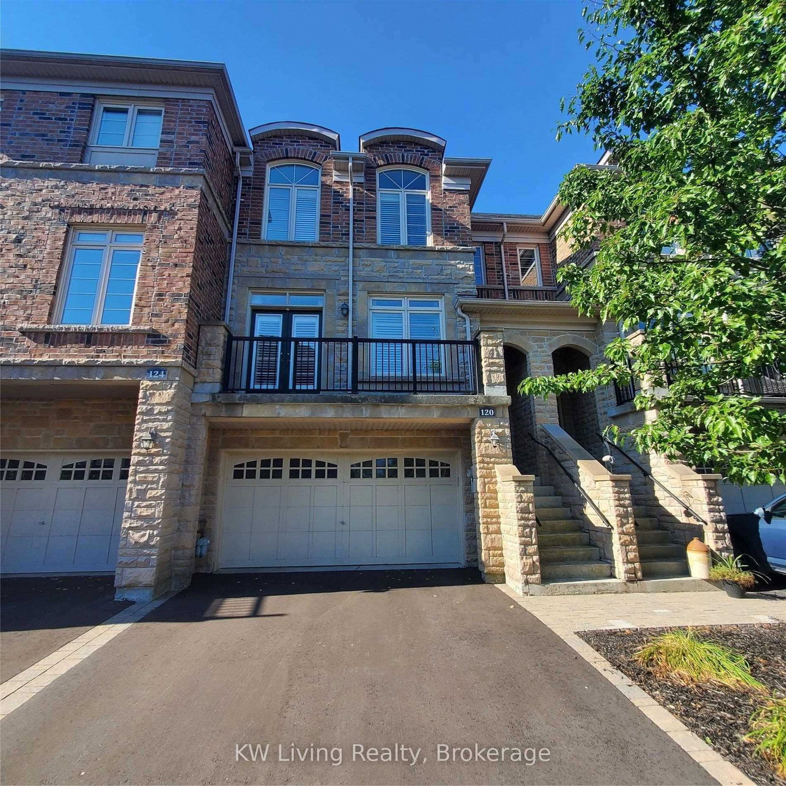 120-chapman-court-aurora-ontario-n13710016