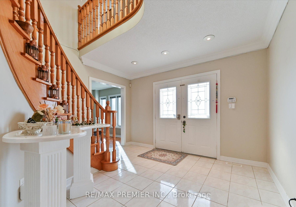 581-wycliffe-avenue-vaughan-ontario-n13710084