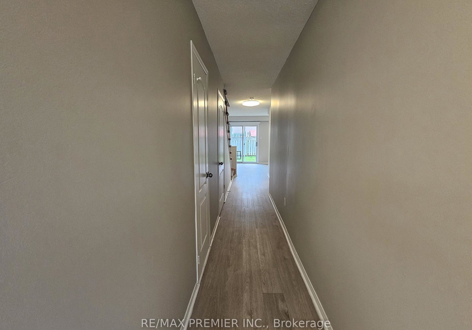 9-lucena-crescent-vaughan-ontario-n13710216