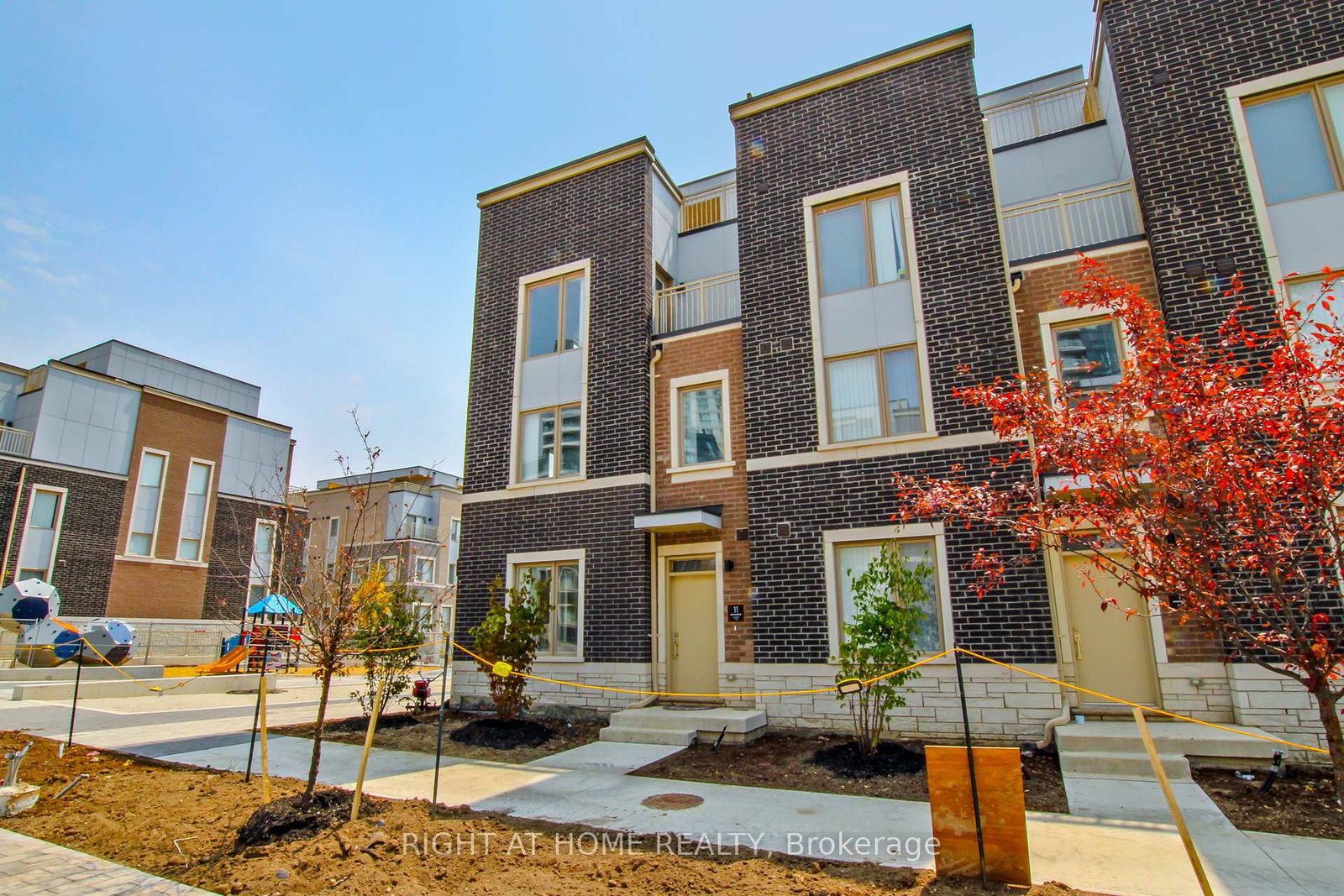 11-almond-blossom-mews-vaughan-ontario-n13710250