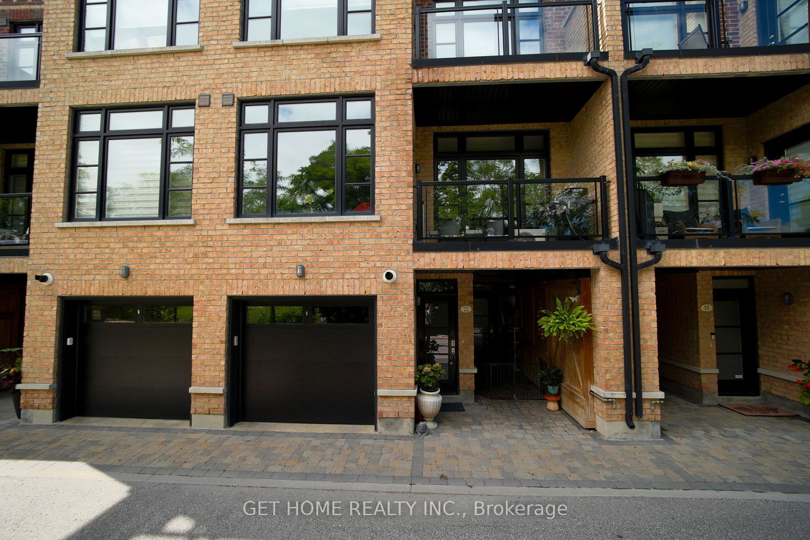 8169-kipling-avenue-e-vaughan-ontario-n13710840