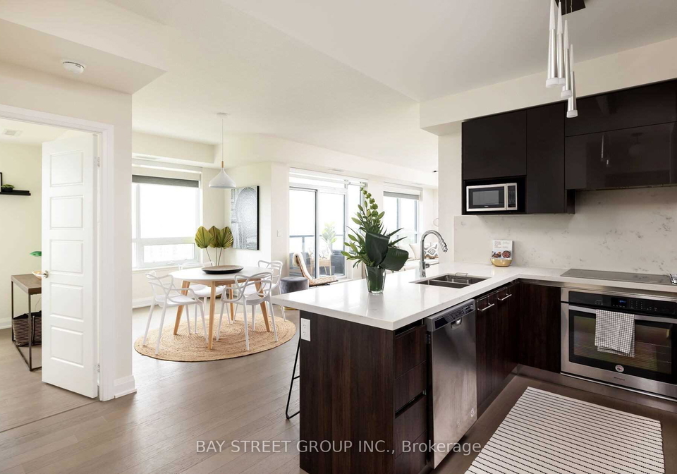 15-water-walk-drive-markham-ontario-n13710860