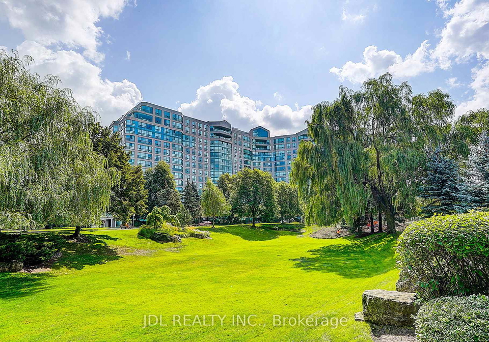 7825-bayview-avenue-markham-ontario-n13711426