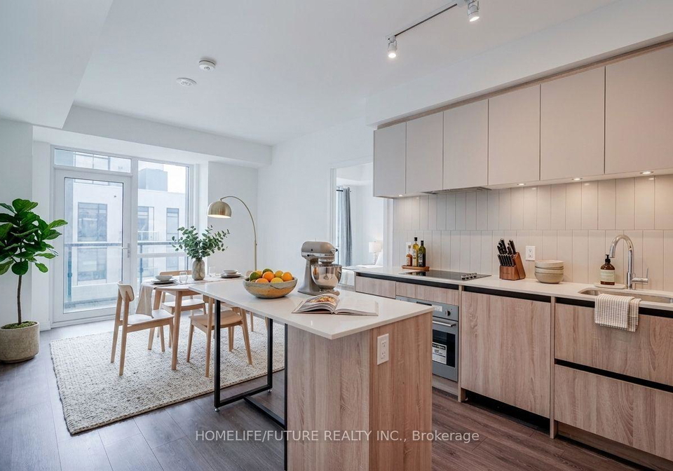 7950-bathurst-street-vaughan-ontario-n13711682