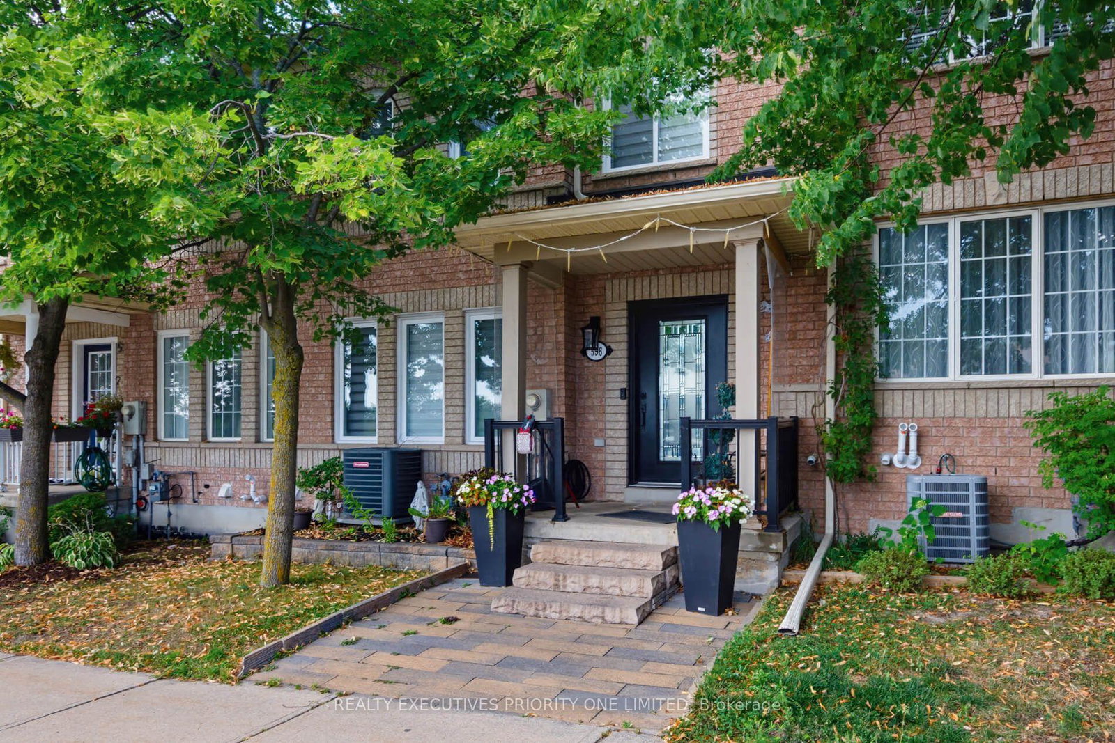 596-napa-valley-avenue-vaughan-ontario-n13712780