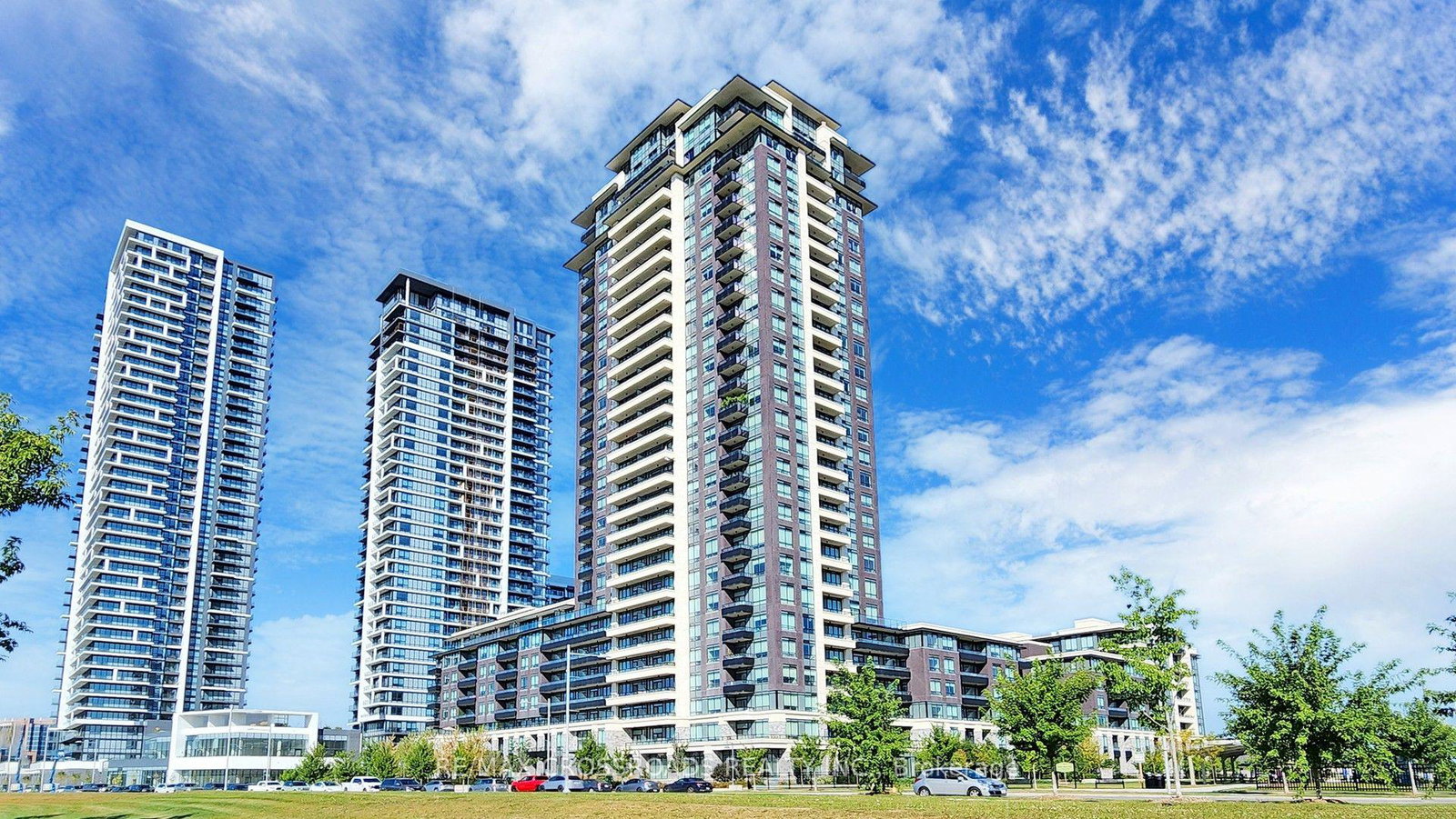 15-water-walk-drive-markham-ontario-n13712812