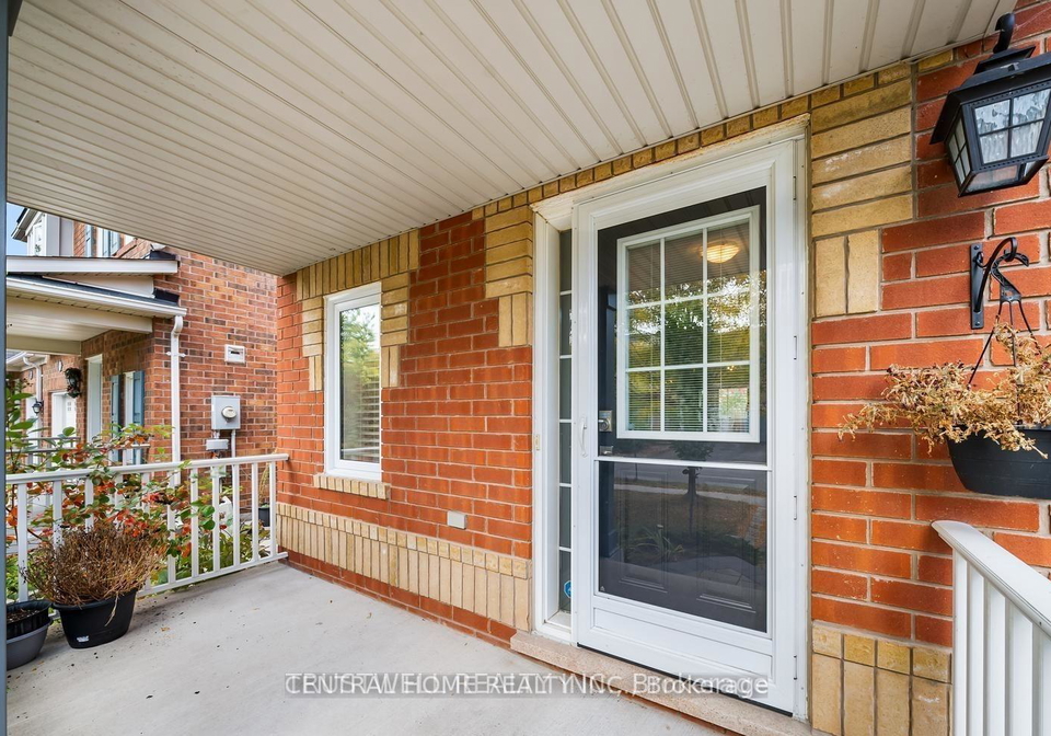 255-chilcott-crescent-newmarket-ontario-n13714084
