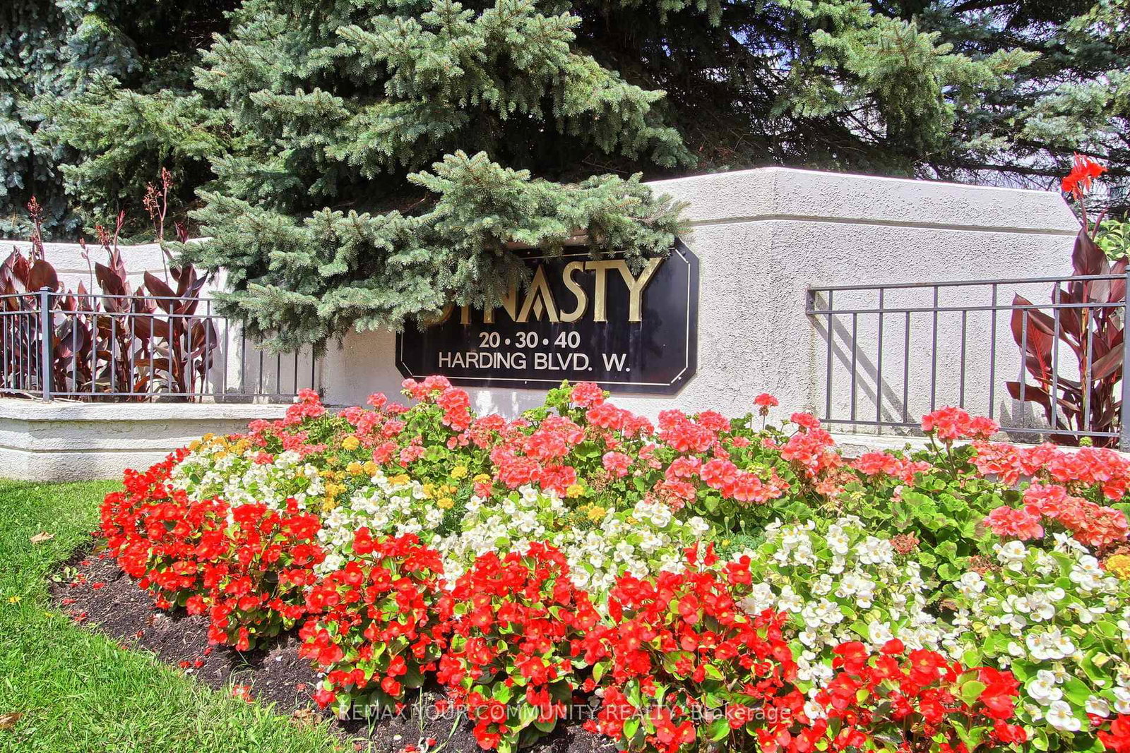 40-harding-boulevard-richmond-hill-ontario-n13714156
