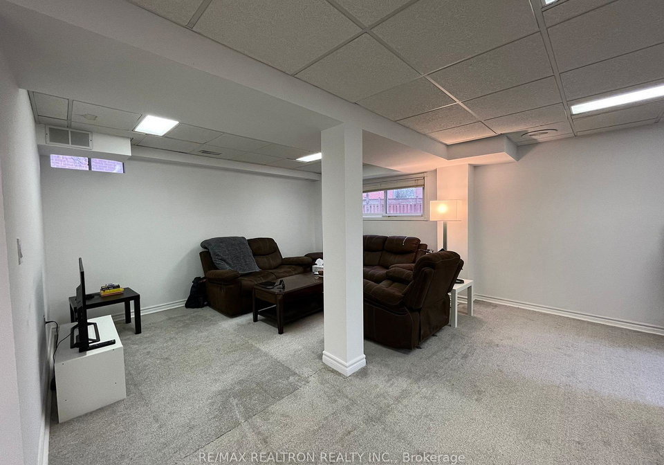82-rush-road-aurora-ontario-n13714976