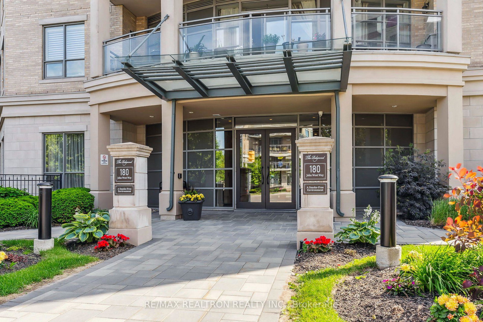 180-john-way-w-aurora-ontario-n13715598