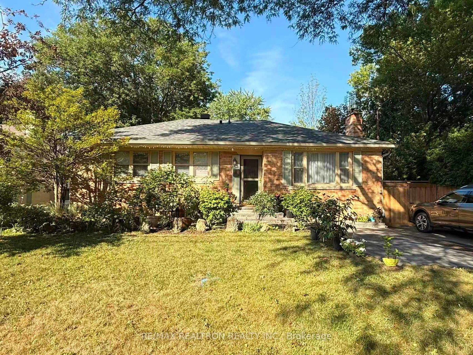 68-bridgeport-street-richmond-hill-ontario-n13715678