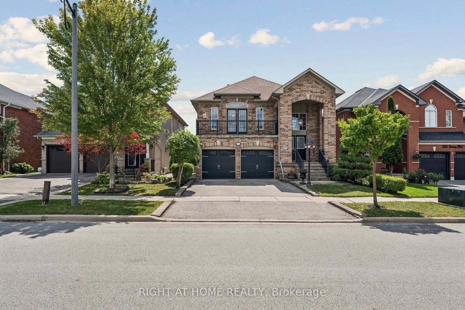 251-sonoma-boulevard-vaughan-ontario-n13716362
