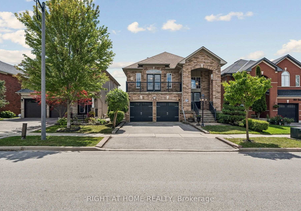 251-sonoma-boulevard-vaughan-ontario-n13716362