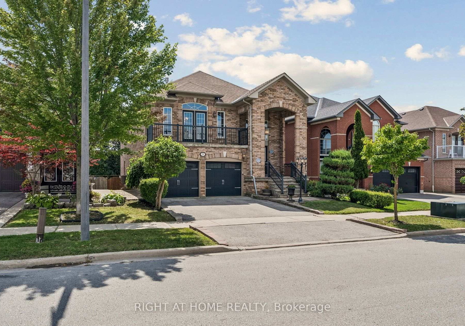 251-sonoma-boulevard-vaughan-ontario-n13716362